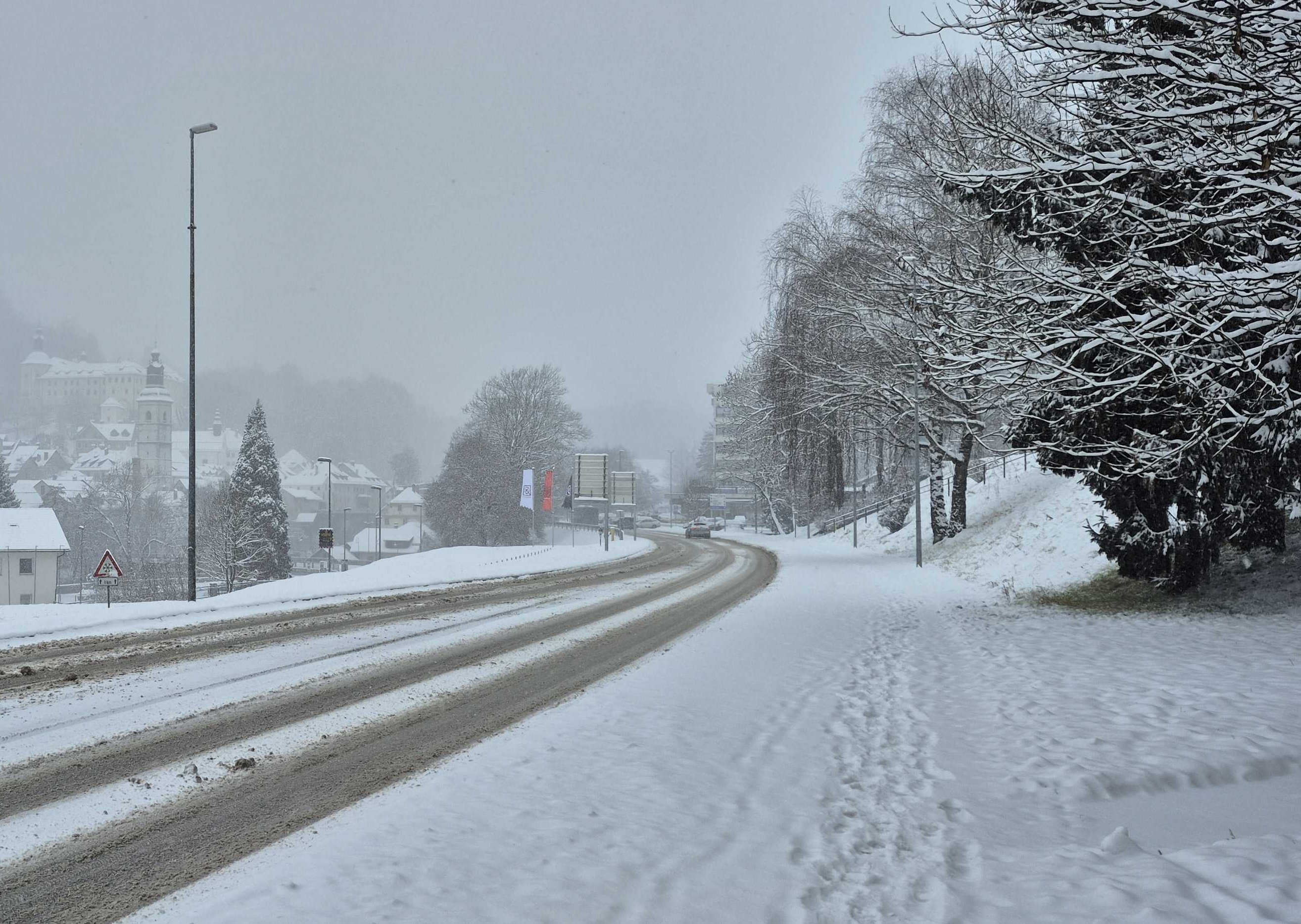 zimske razmere na cesti_loka